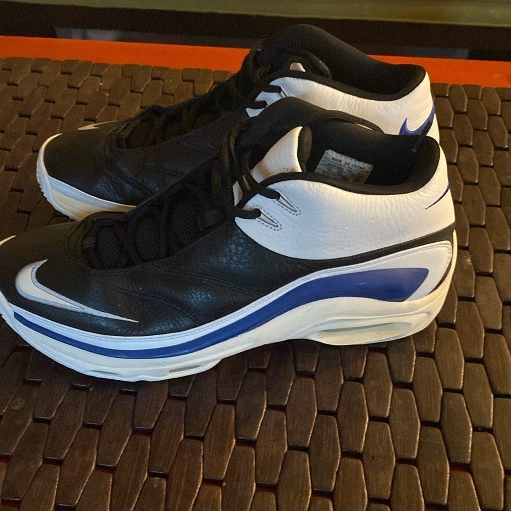 Nike TEAM HOLISTIC MAX Size 13 SNEAKER BASKETBALL SHOES